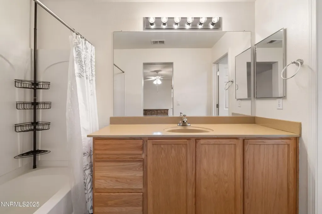 9294 Lone Wolf Reno NV 89506