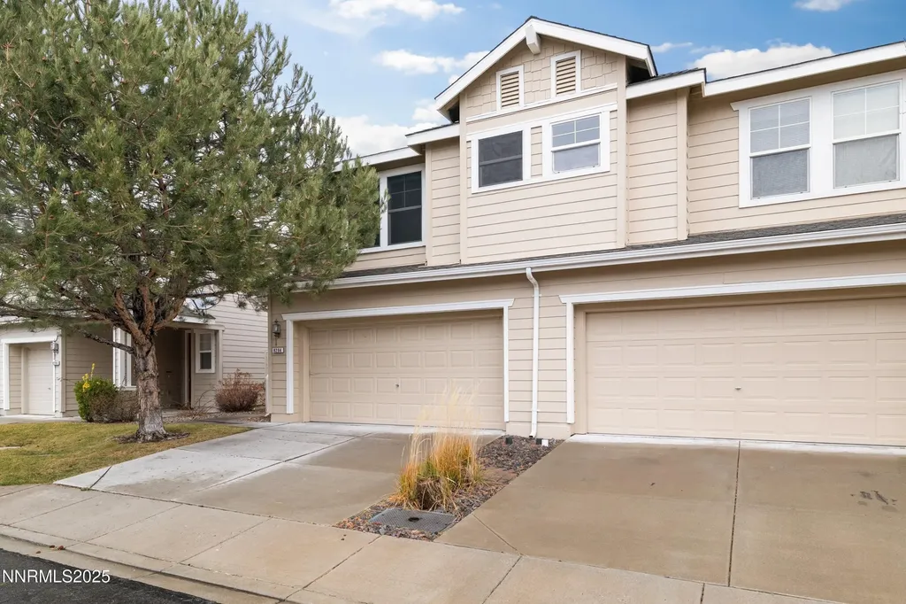 9294 Lone Wolf Reno NV 89506