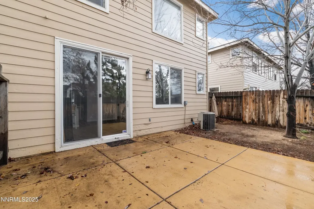 9294 Lone Wolf Reno NV 89506