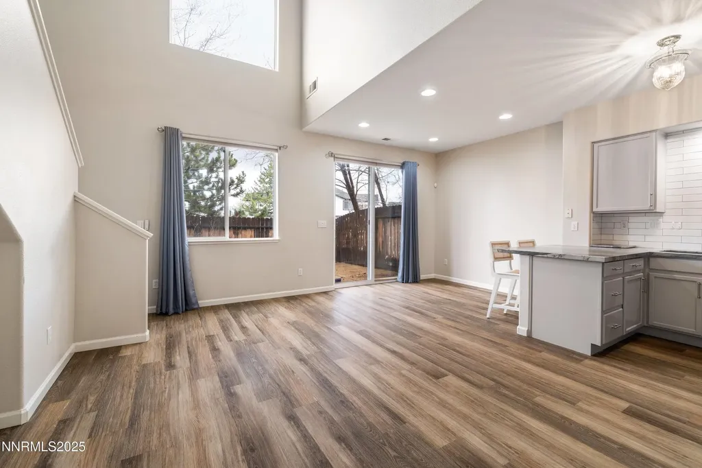 9294 Lone Wolf Reno NV 89506