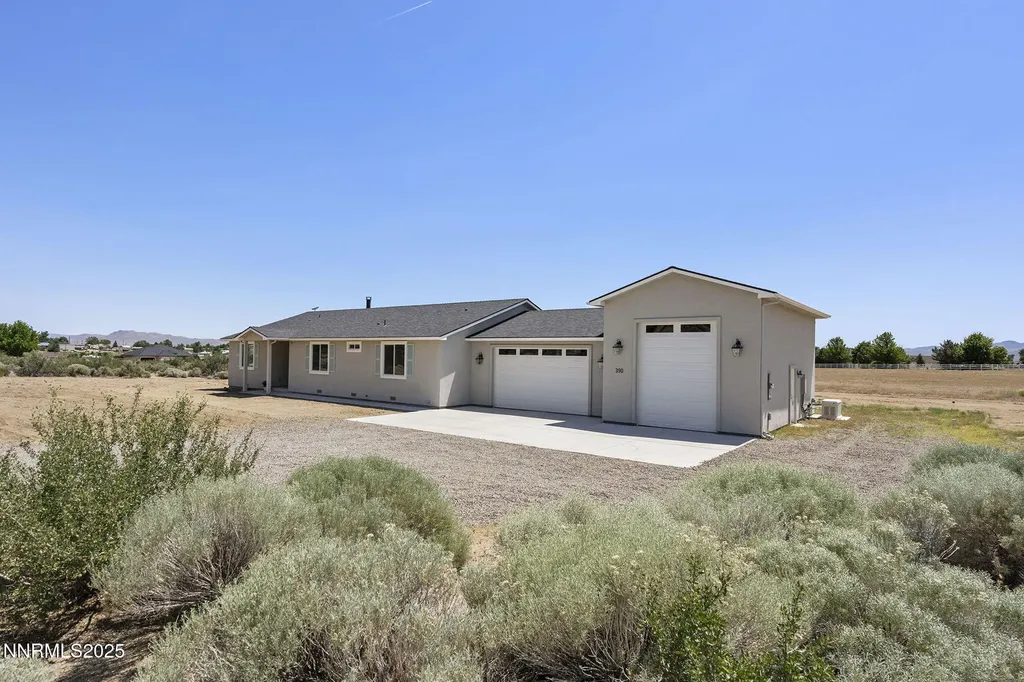 390 Angelina Wellington NV 89444