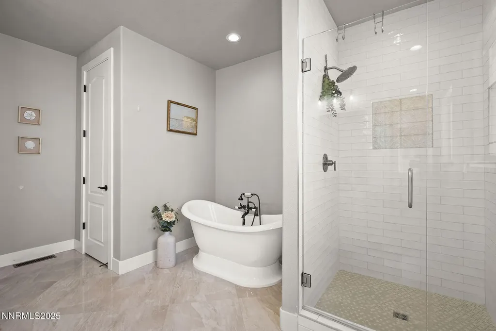 390 Angelina Wellington NV 89444