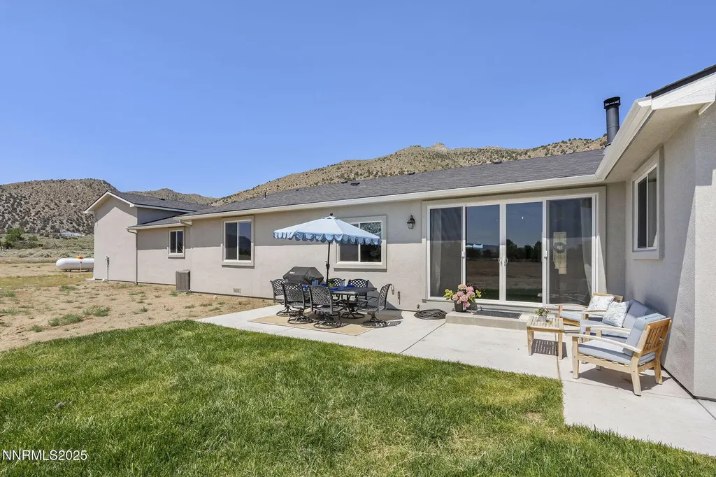 390 Angelina Wellington NV 89444