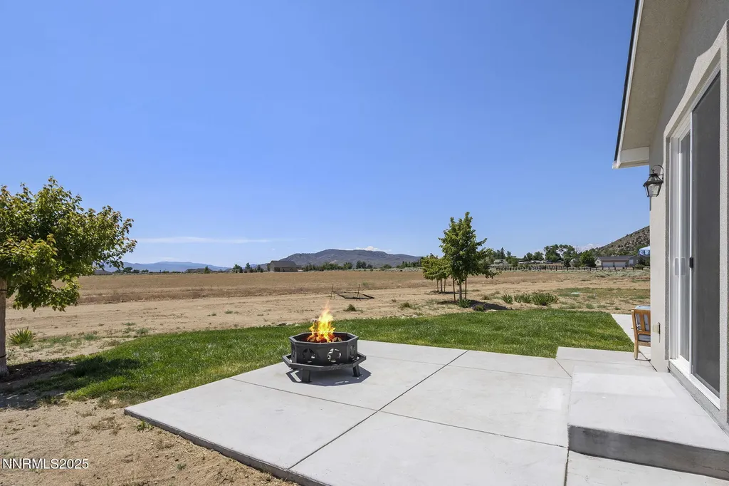 390 Angelina Wellington NV 89444