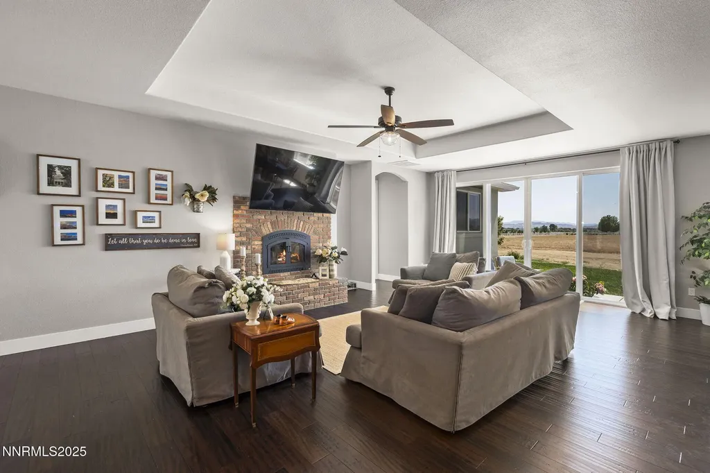 390 Angelina Wellington NV 89444