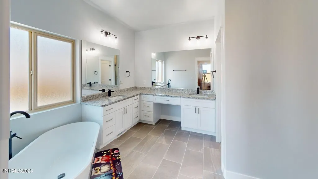 5335 Marla Winnemucca NV 89445