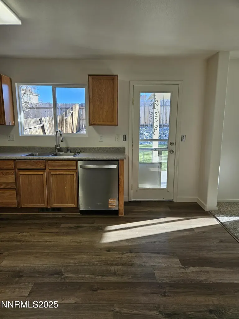 8944 Red Baron Reno NV 89506