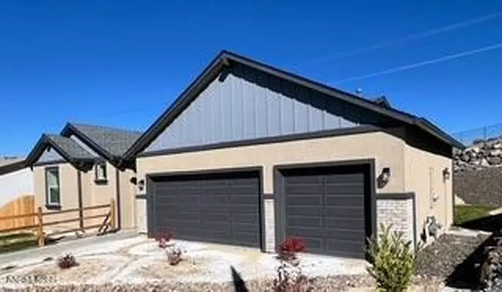 725 Sun Mesa Sun Valley NV 89433