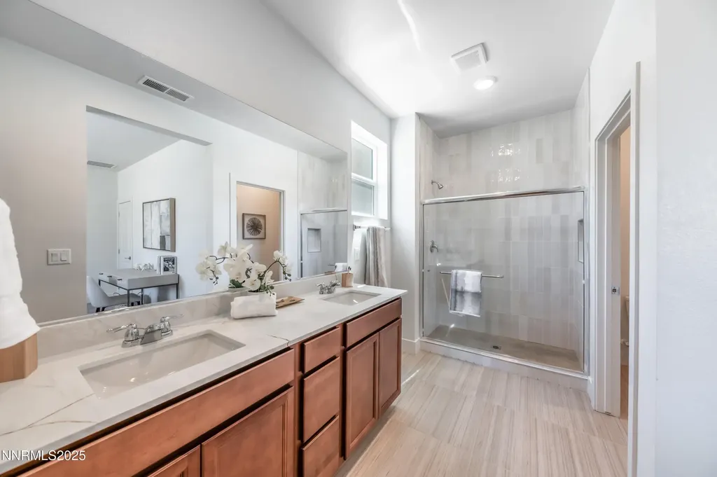 725 Sun Mesa Sun Valley NV 89433