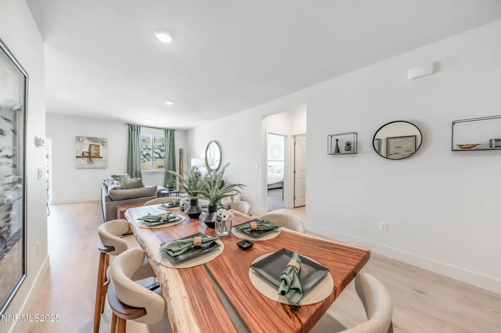725 Sun Mesa Sun Valley NV 89433