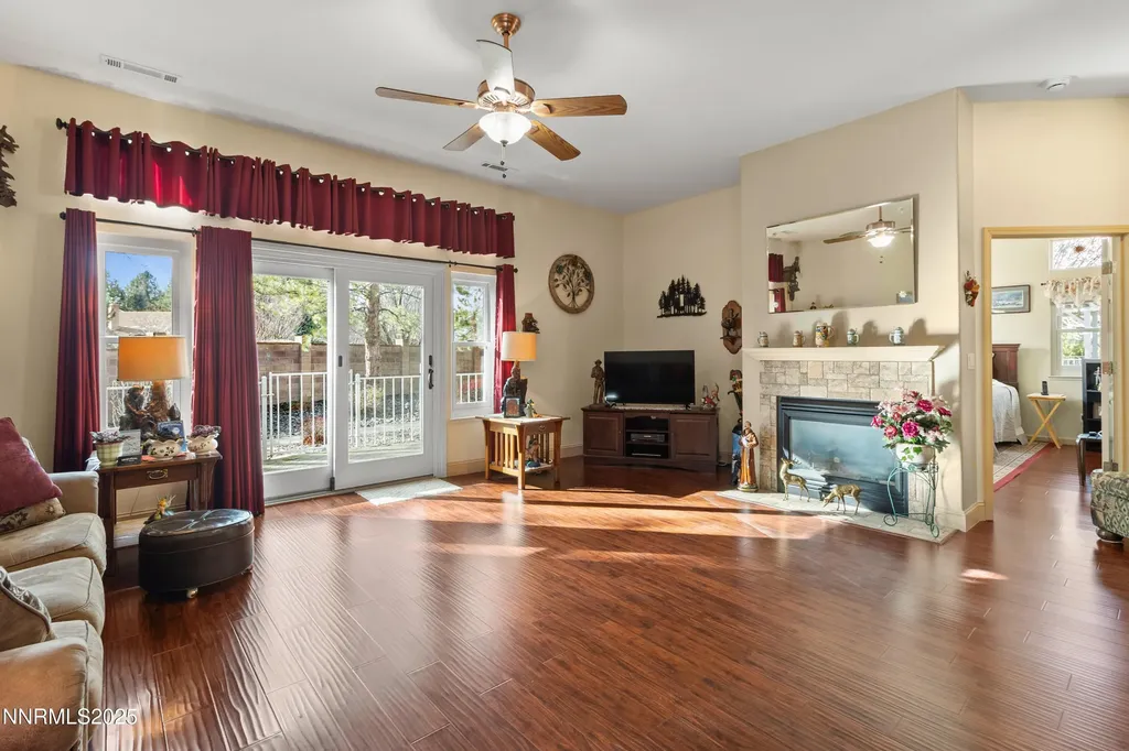 464 Sierra Leaf Reno NV 89511