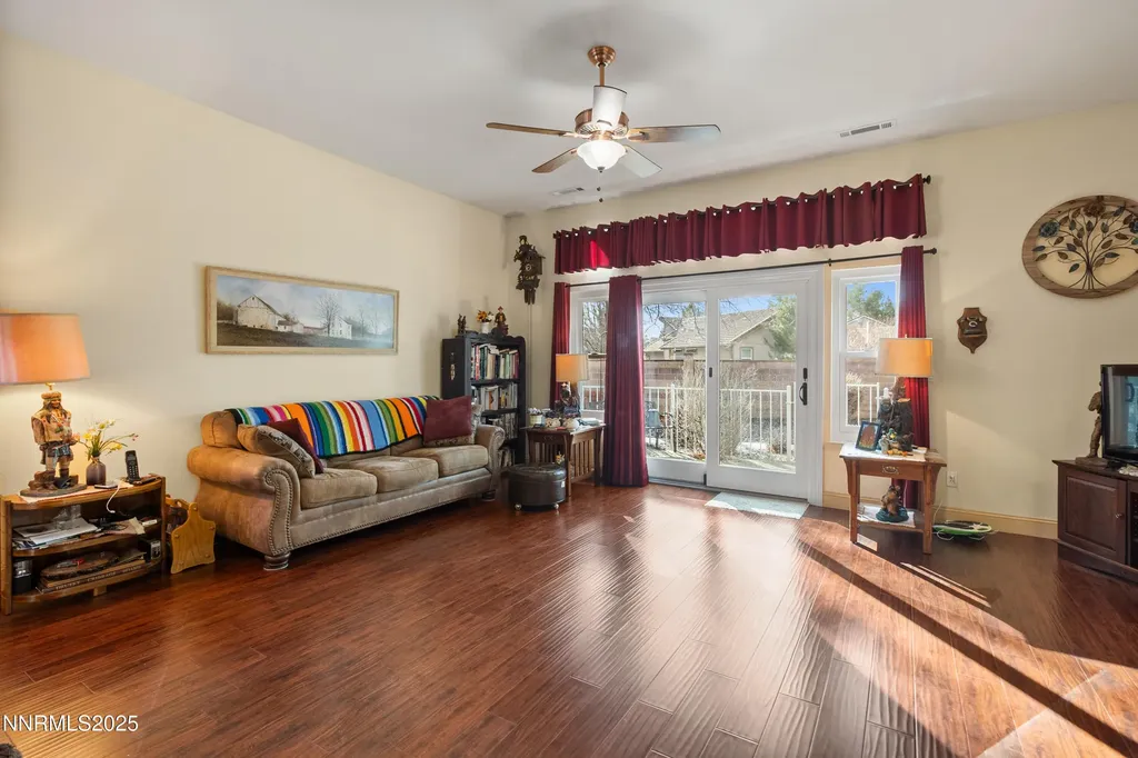 464 Sierra Leaf Reno NV 89511