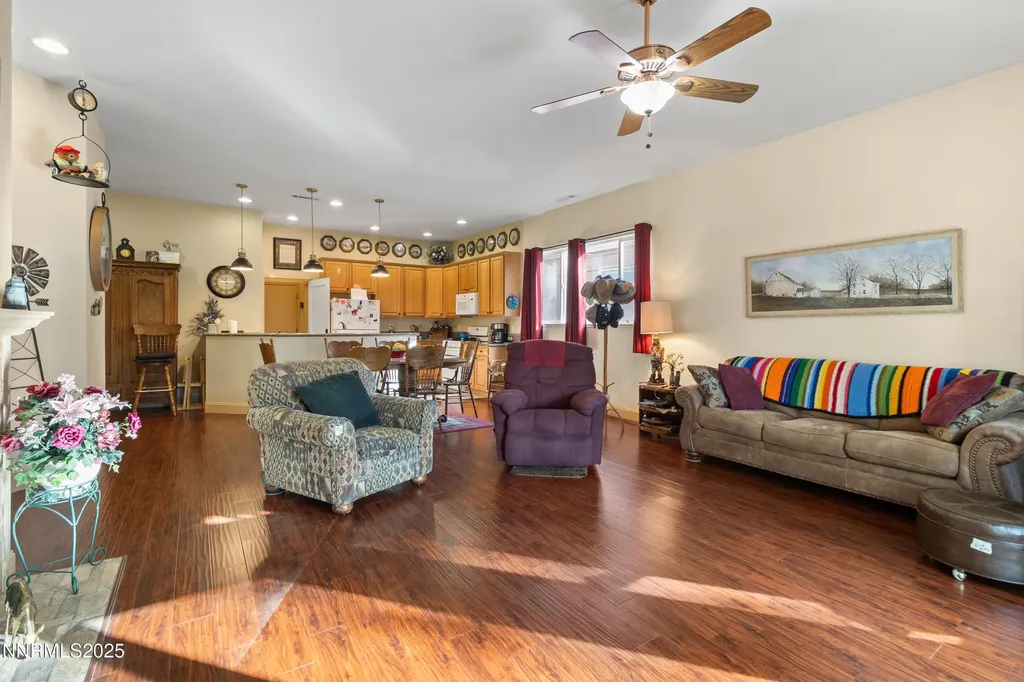 464 Sierra Leaf Reno NV 89511