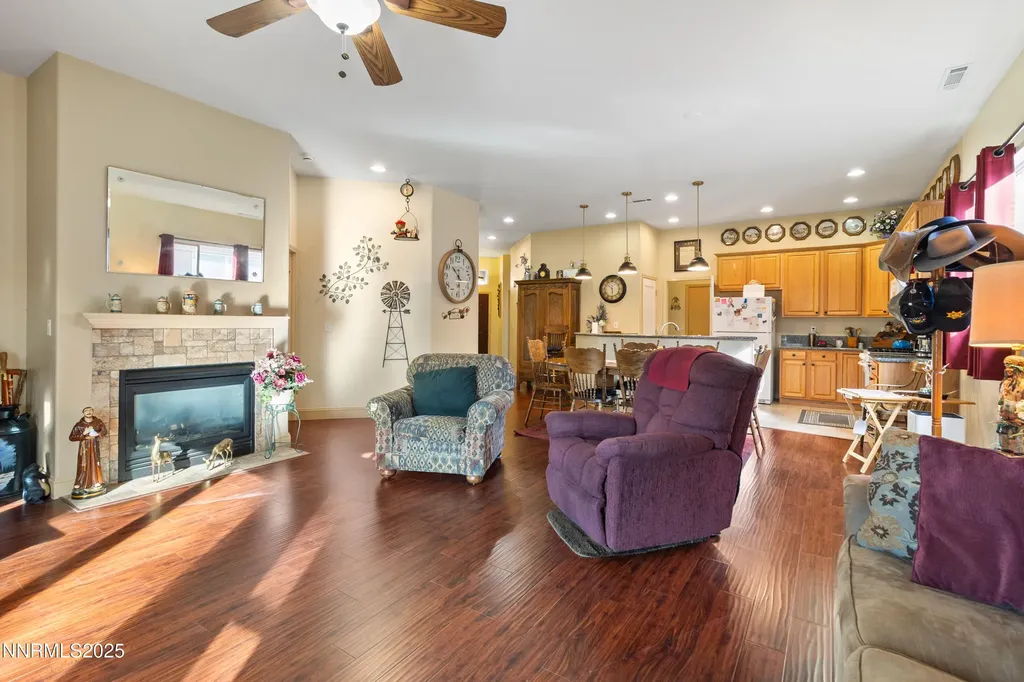 464 Sierra Leaf Reno NV 89511