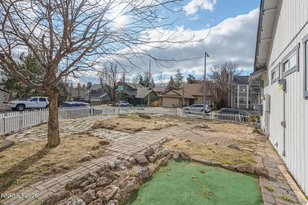 1720 Peavine Reno NV 89503