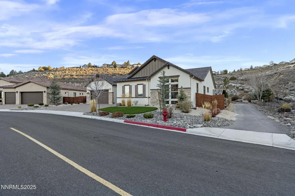 3684 Pinot Grigio Reno NV 89509
