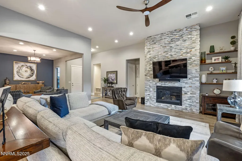 3684 Pinot Grigio Reno NV 89509