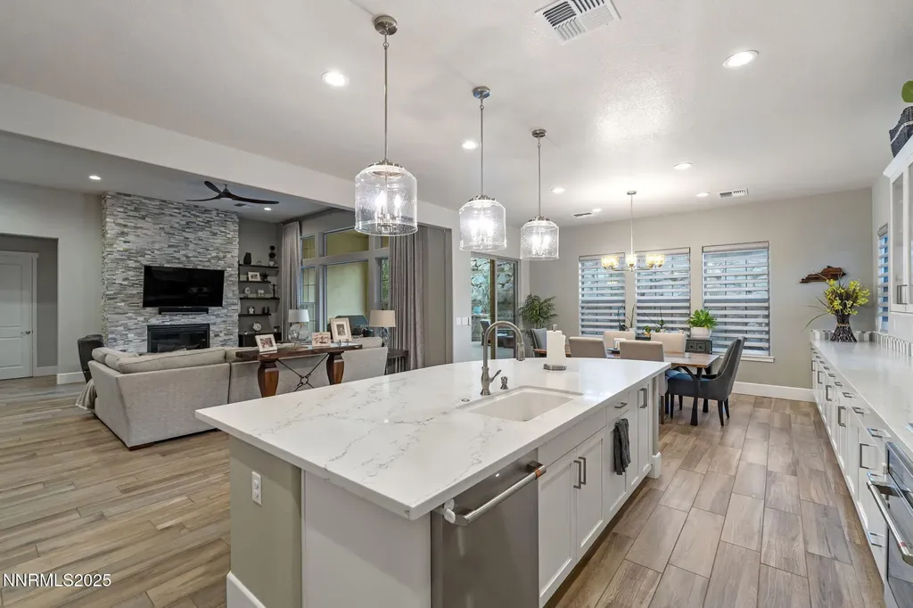 3684 Pinot Grigio Reno NV 89509