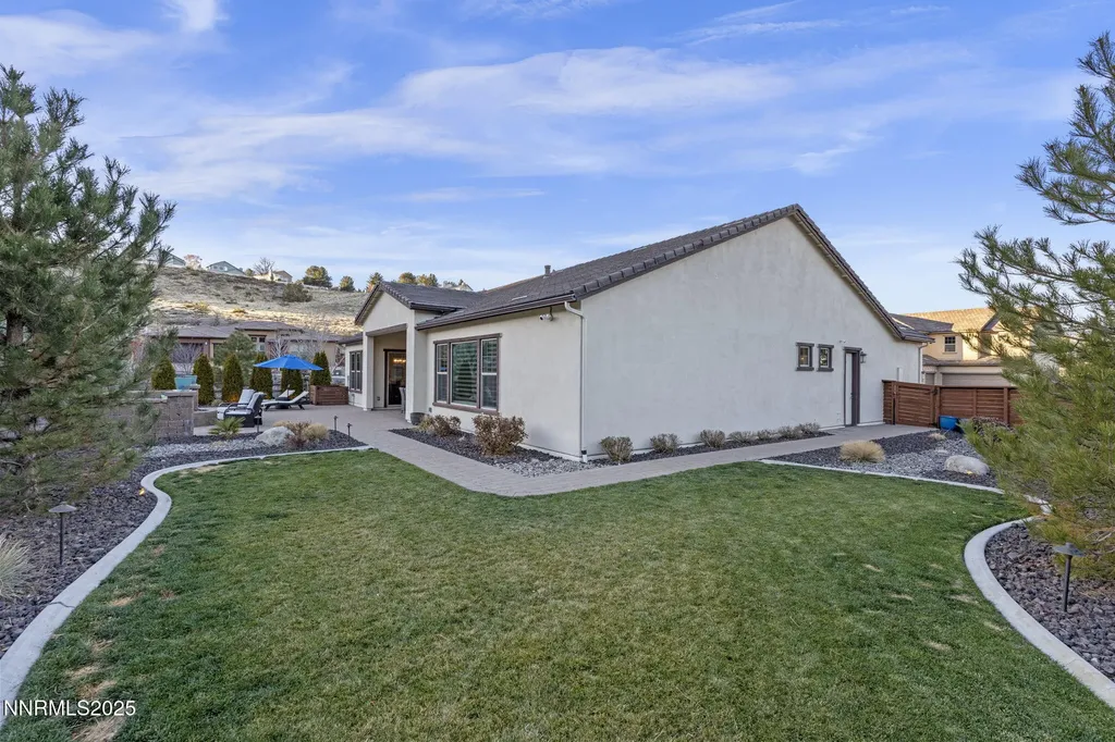 3684 Pinot Grigio Reno NV 89509