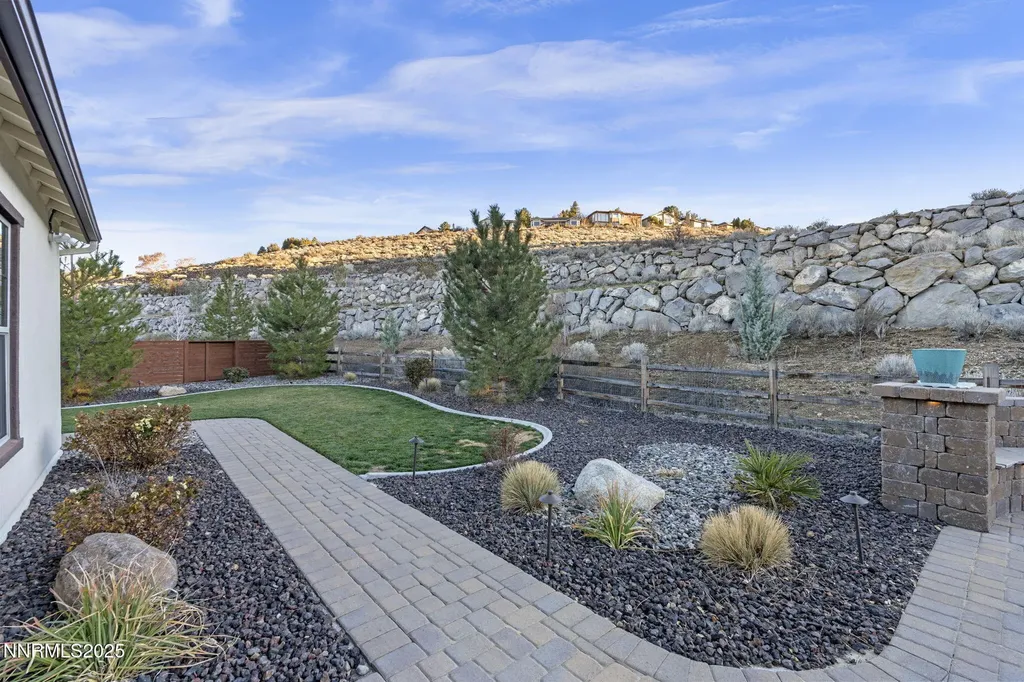 3684 Pinot Grigio Reno NV 89509