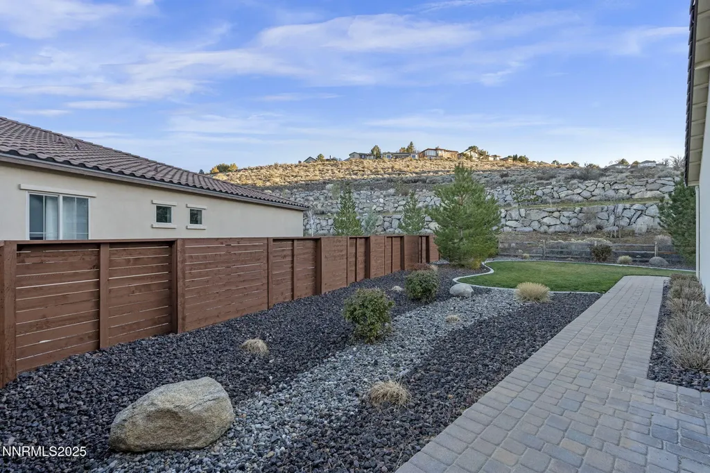 3684 Pinot Grigio Reno NV 89509