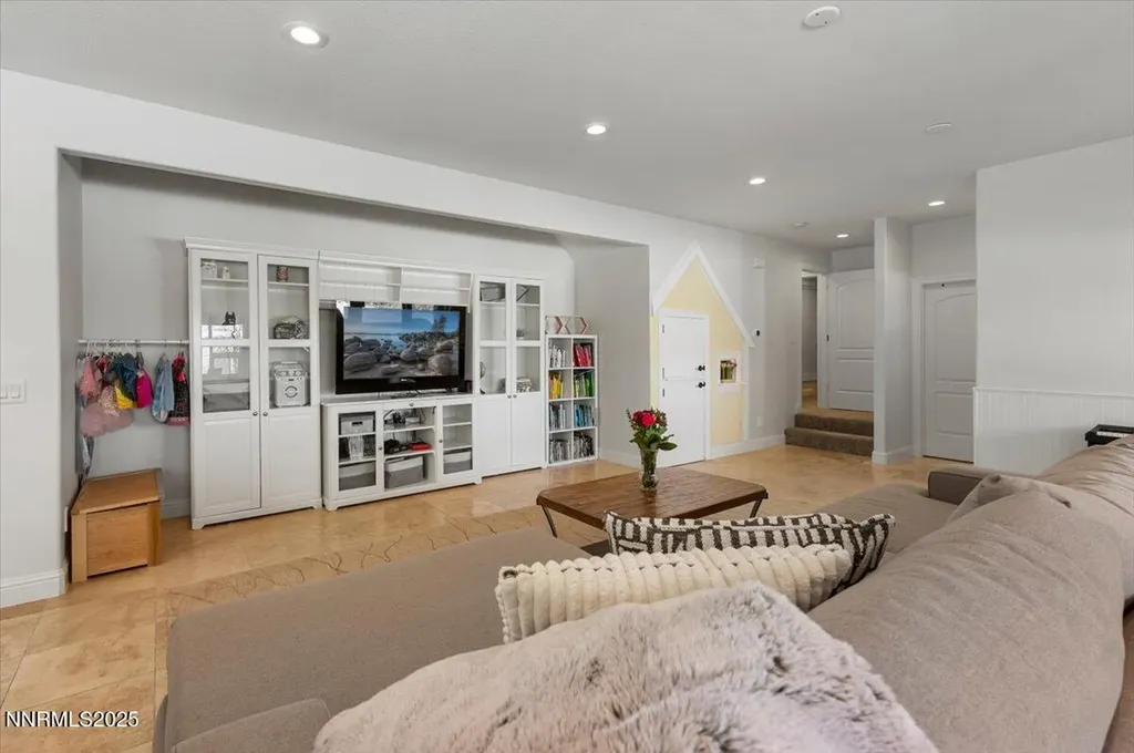10141 Indian Ridge Reno NV 89511