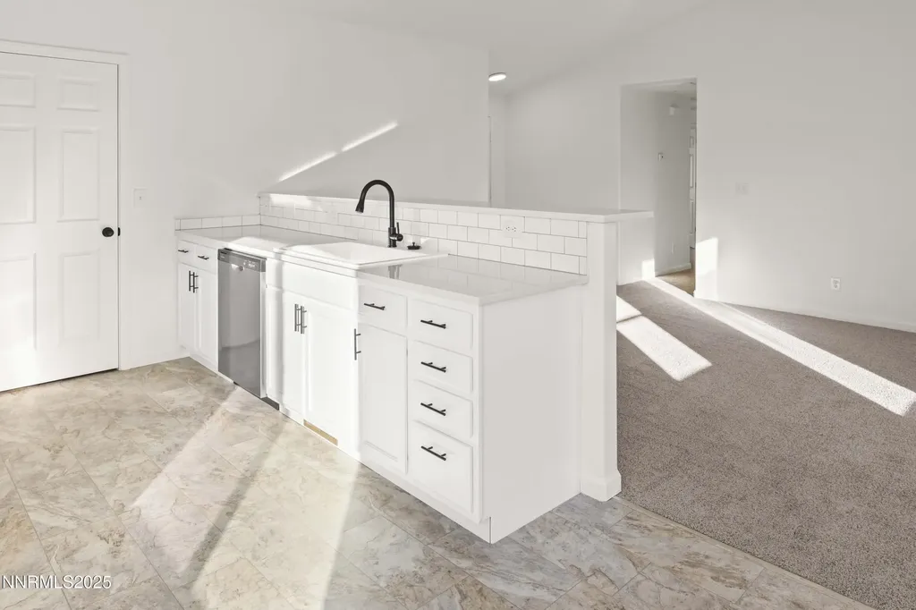 227 Jennys Fernley NV 89408