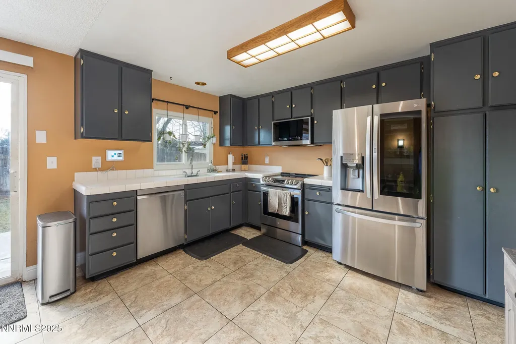 1411 Shady Oak Carson City NV 89701