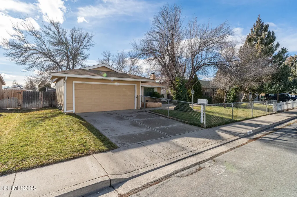 1411 Shady Oak Carson City NV 89701