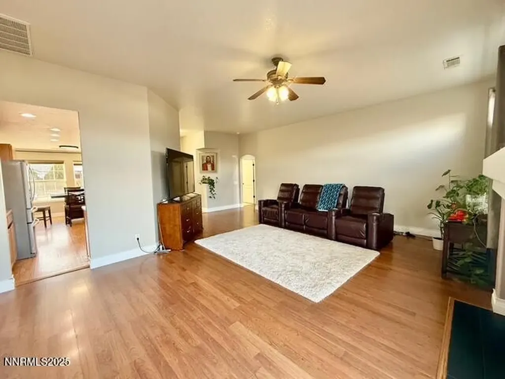 430 Crosswinds Dayton NV 89403