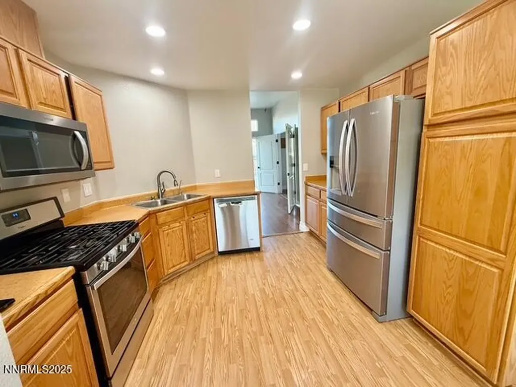 430 Crosswinds Dayton NV 89403