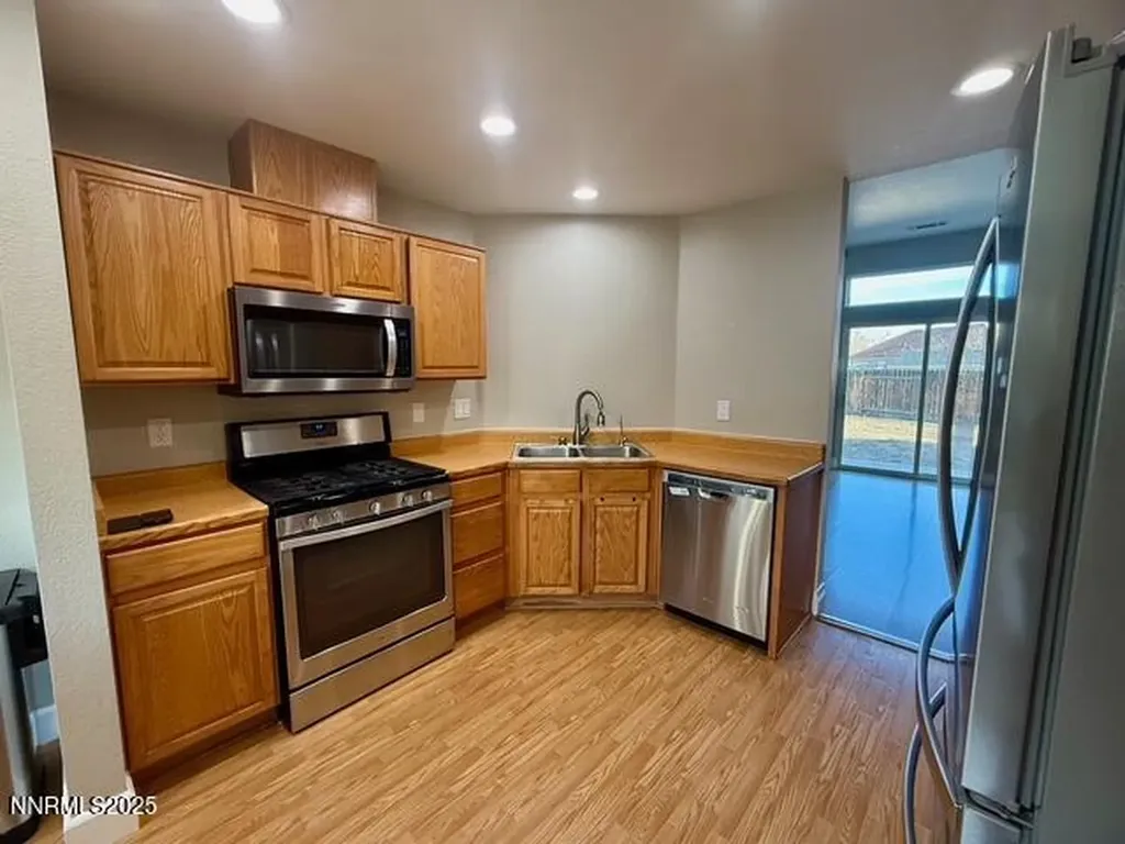 430 Crosswinds Dayton NV 89403