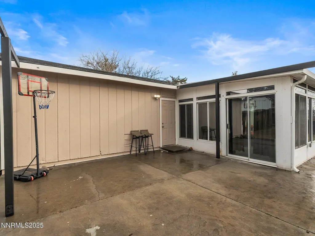 5700 Dolores Sparks NV 89436