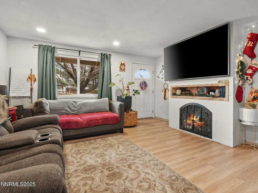 5700 Dolores Sparks NV 89436