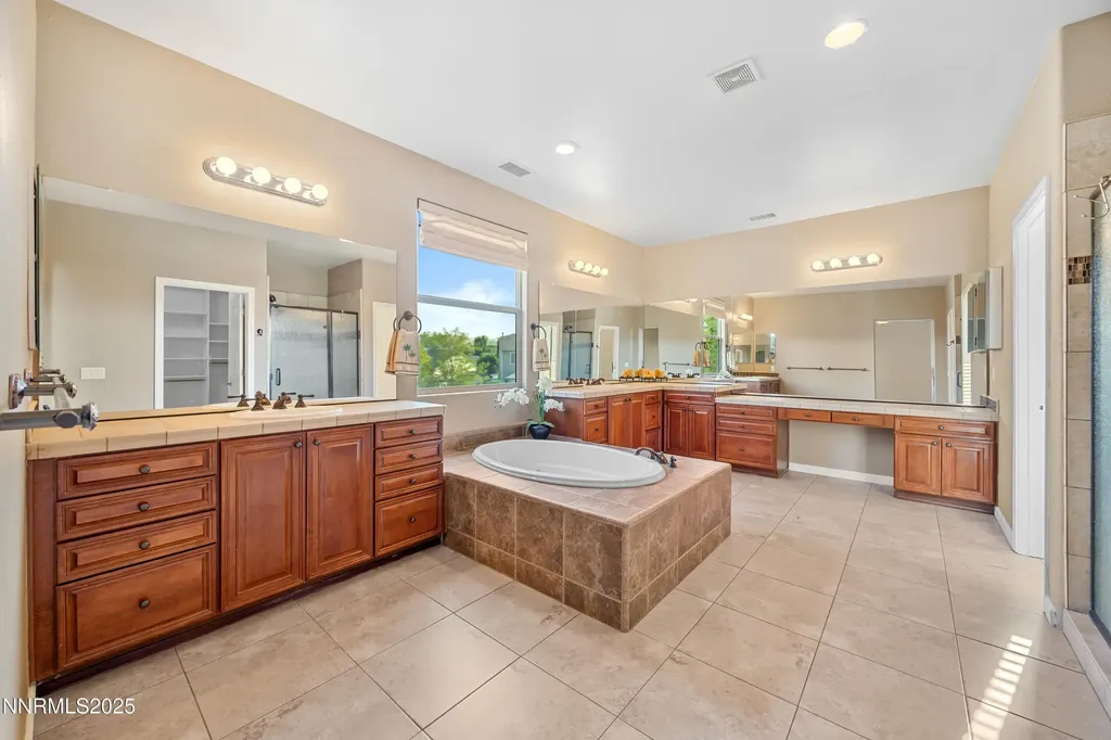 1304 Lambrusca Sparks NV 89436