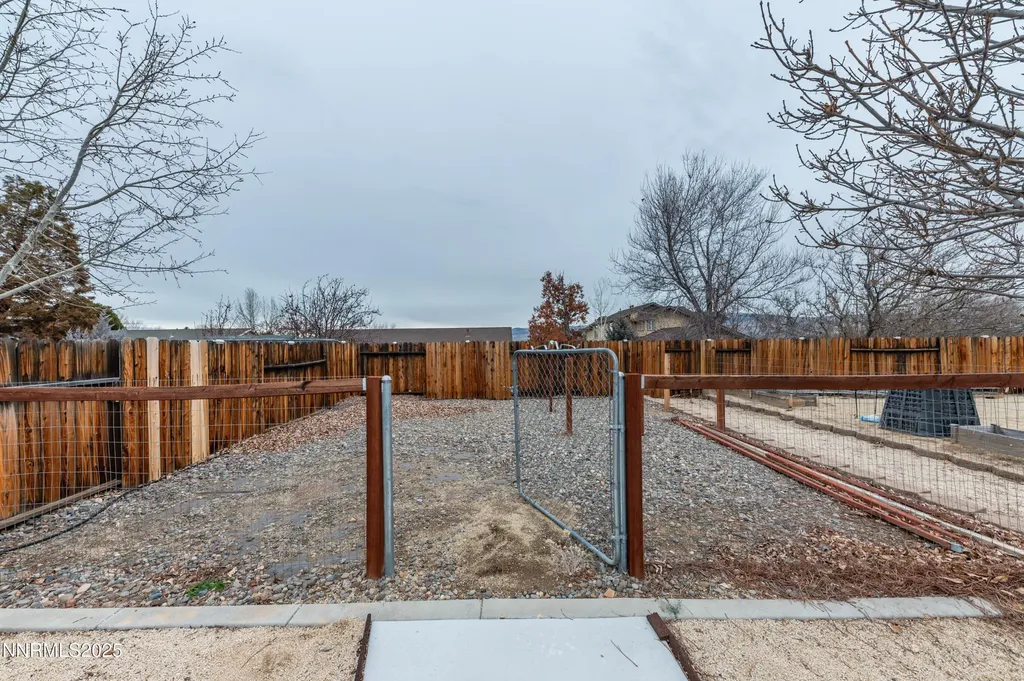 10 Curnow Springs Sparks NV 89436