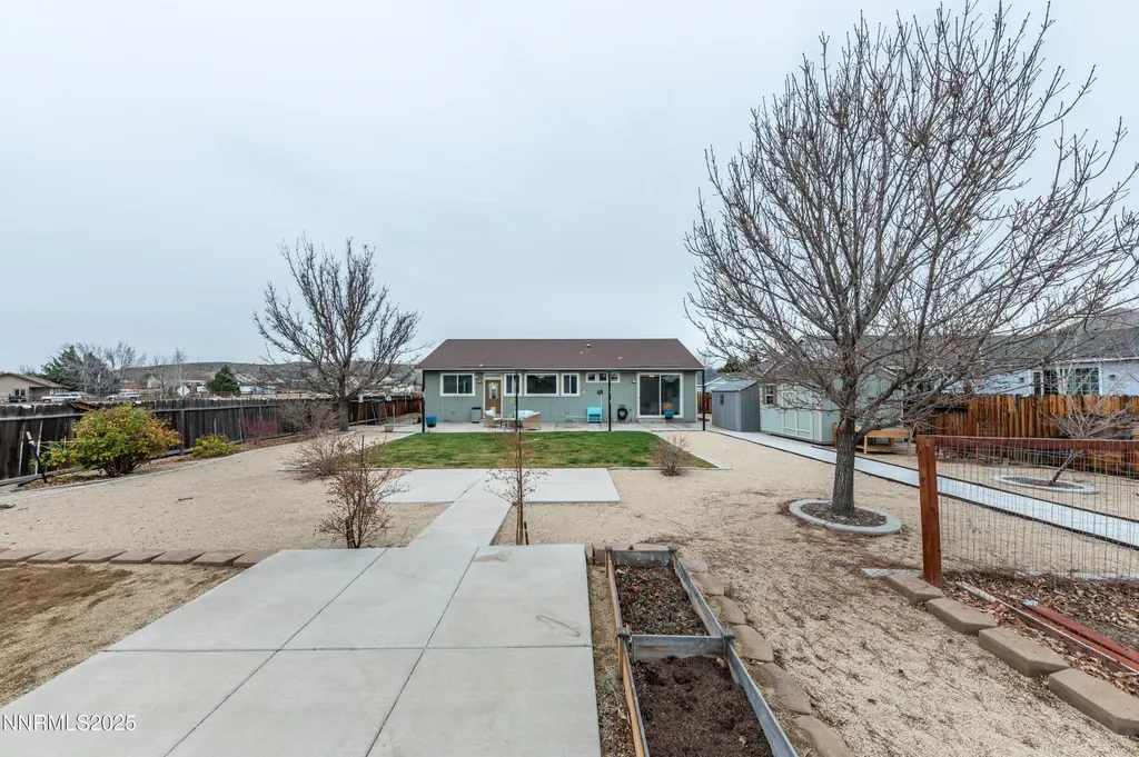 10 Curnow Springs Sparks NV 89436