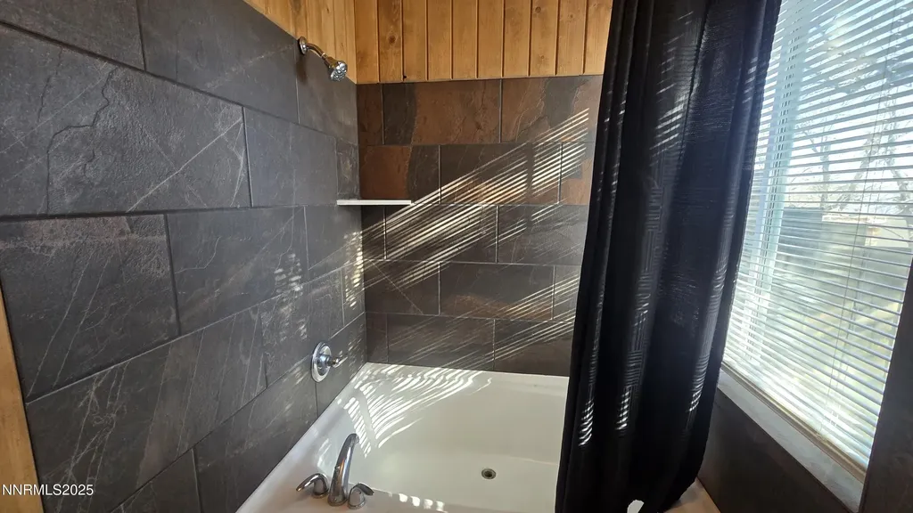 3801 Citrus Silver Springs NV 89429