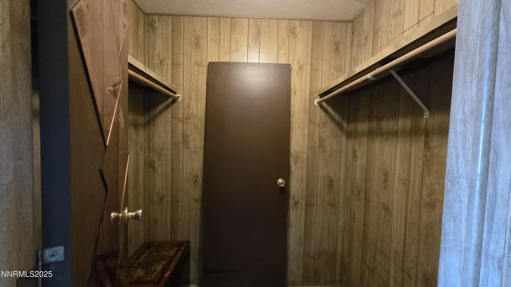 3801 Citrus Silver Springs NV 89429