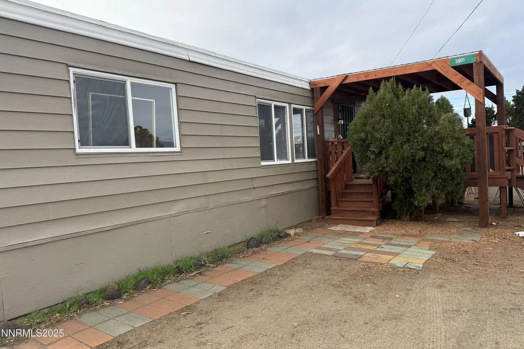 3801 Citrus Silver Springs NV 89429