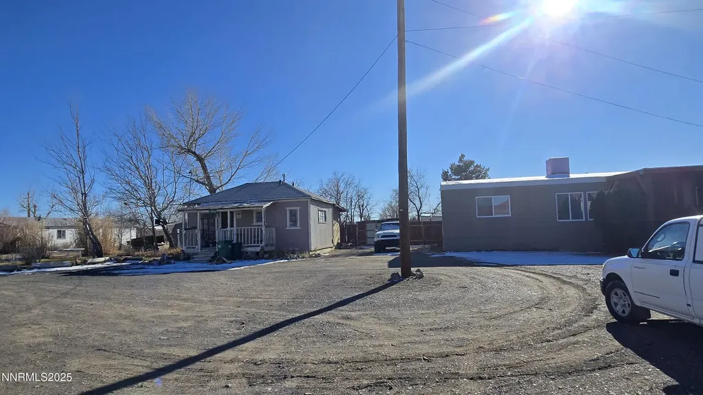 3801 Citrus Silver Springs NV 89429