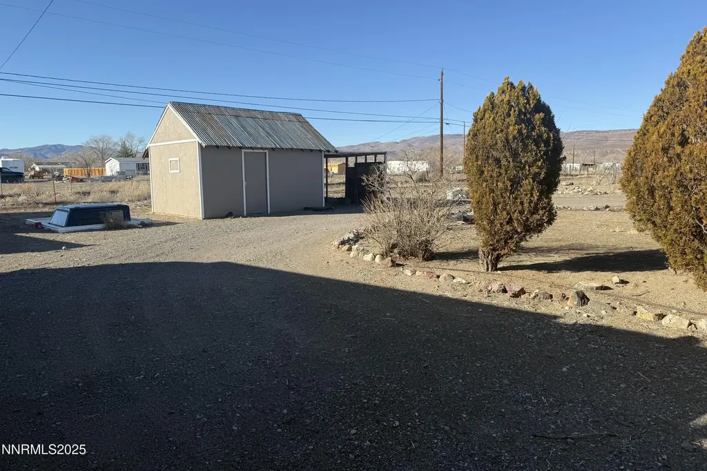 3801 Citrus Silver Springs NV 89429