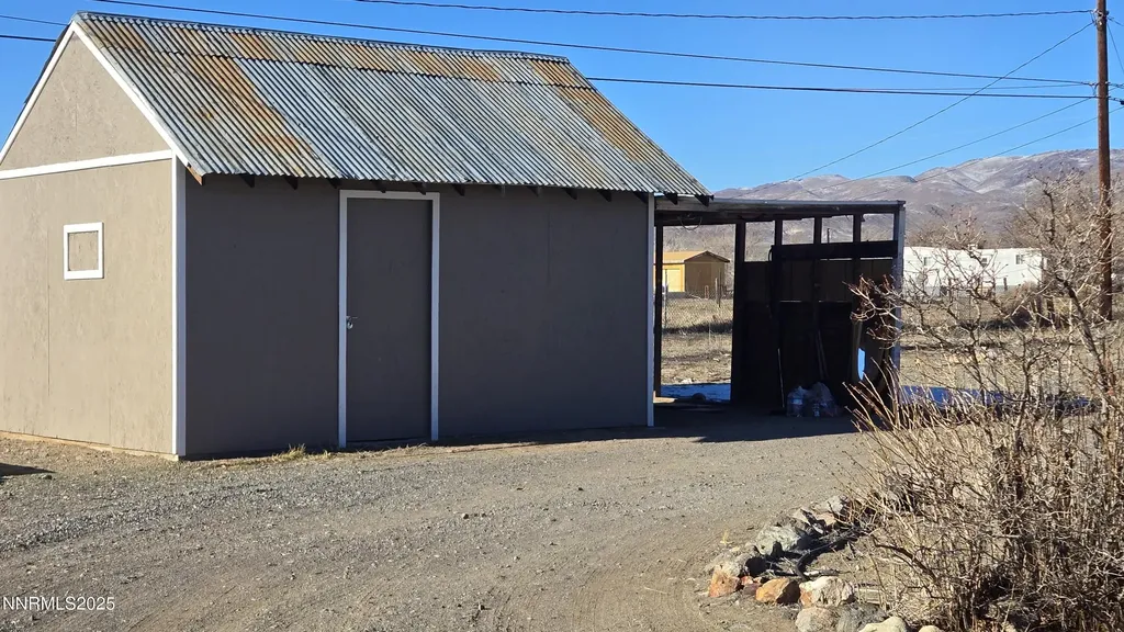 3801 Citrus Silver Springs NV 89429