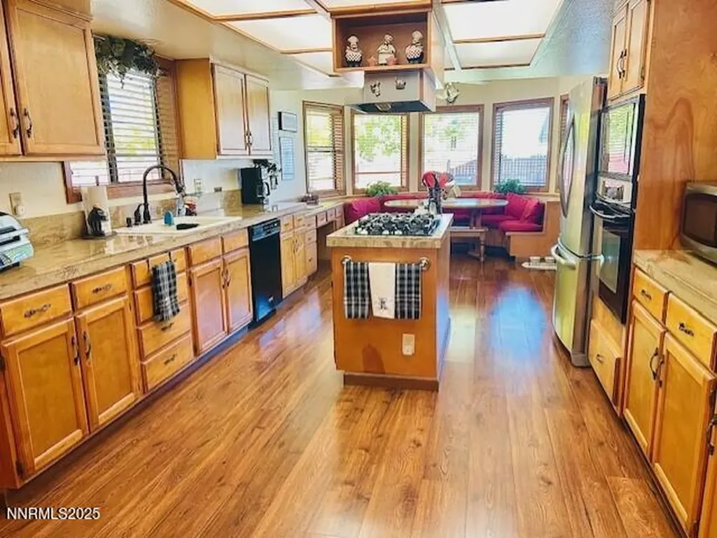 2099 Thomas Fallon NV 89406