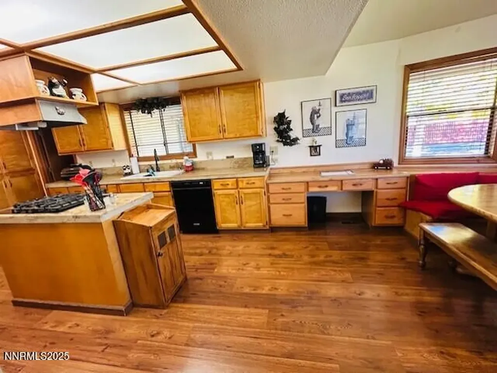 2099 Thomas Fallon NV 89406