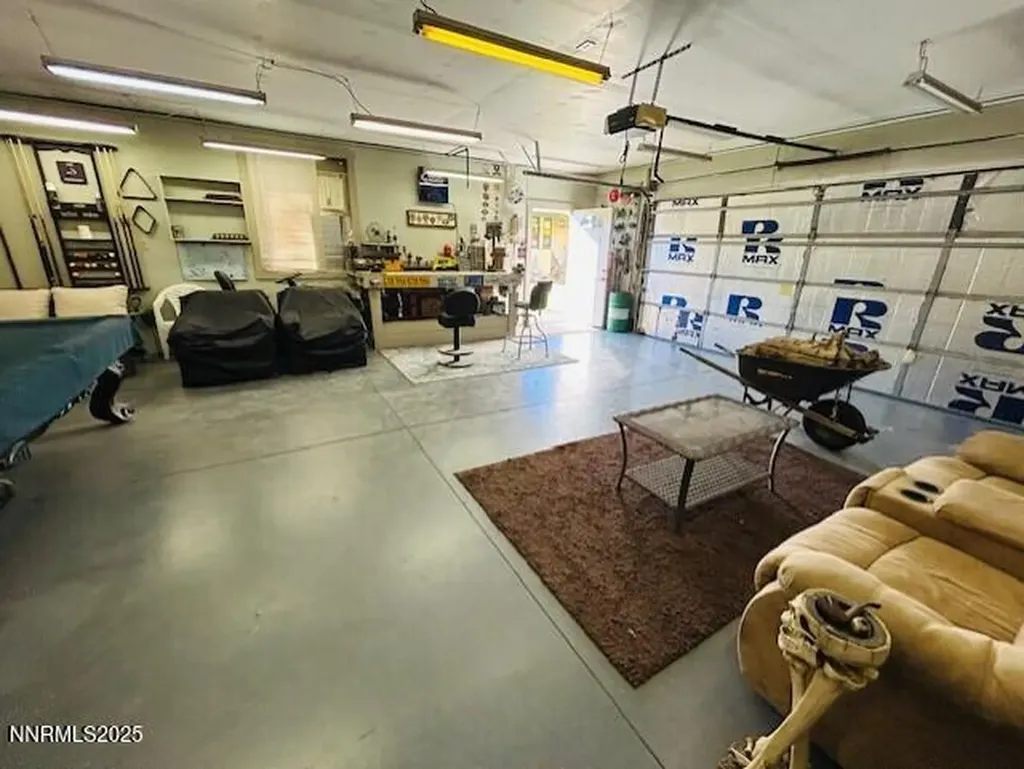 2099 Thomas Fallon NV 89406