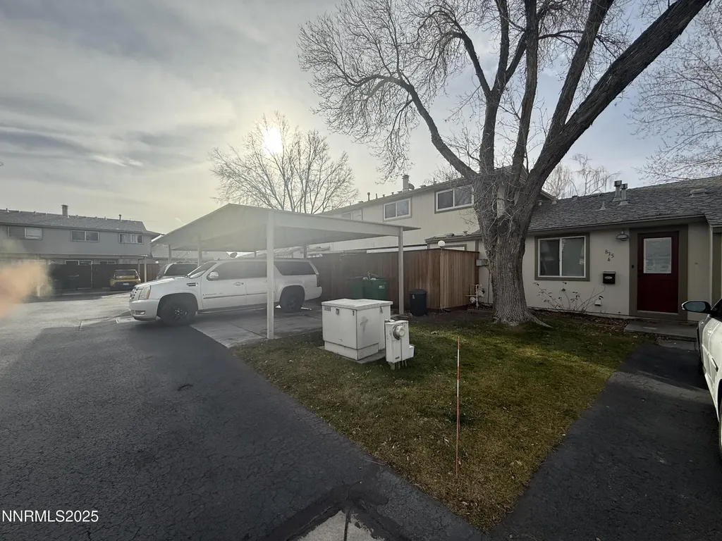 835 Ridgewood Sparks NV 89434