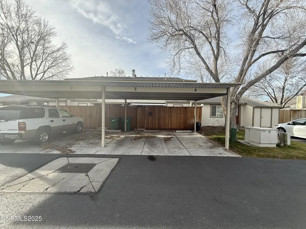 835 Ridgewood Sparks NV 89434