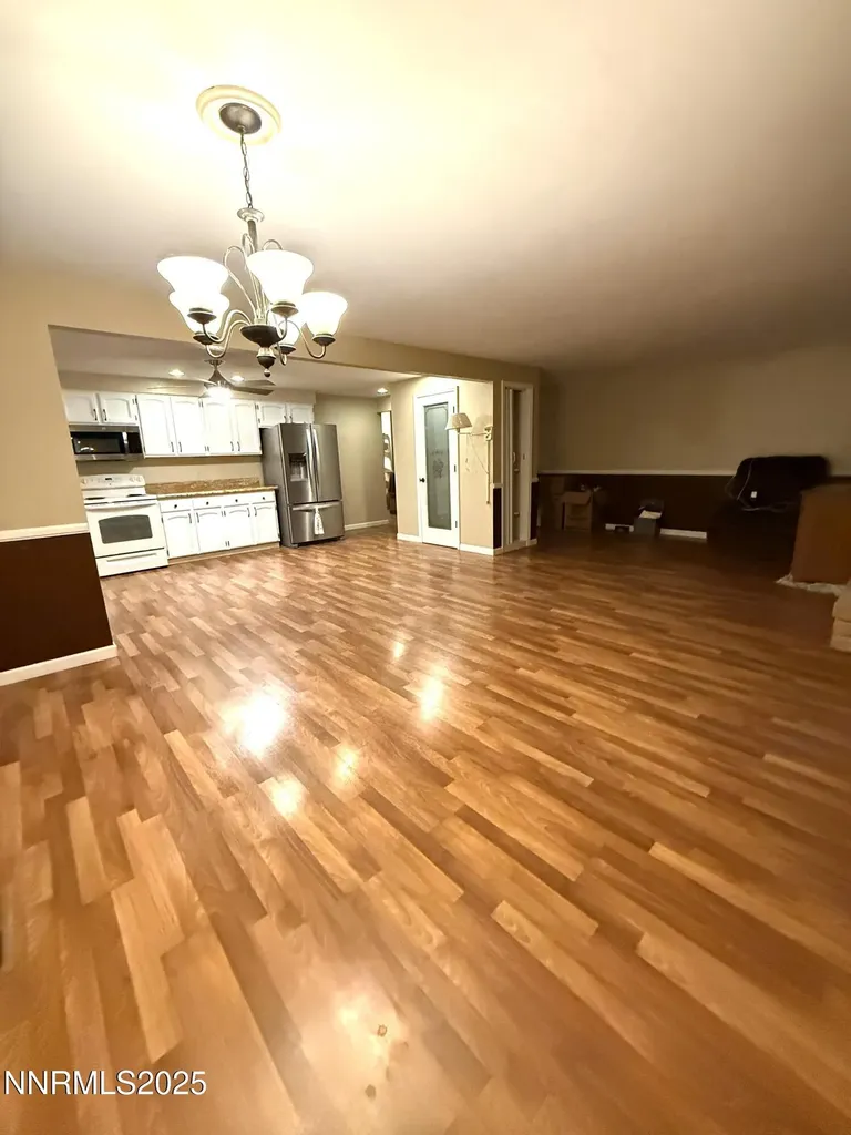 1537 Evan Carson City NV 89701