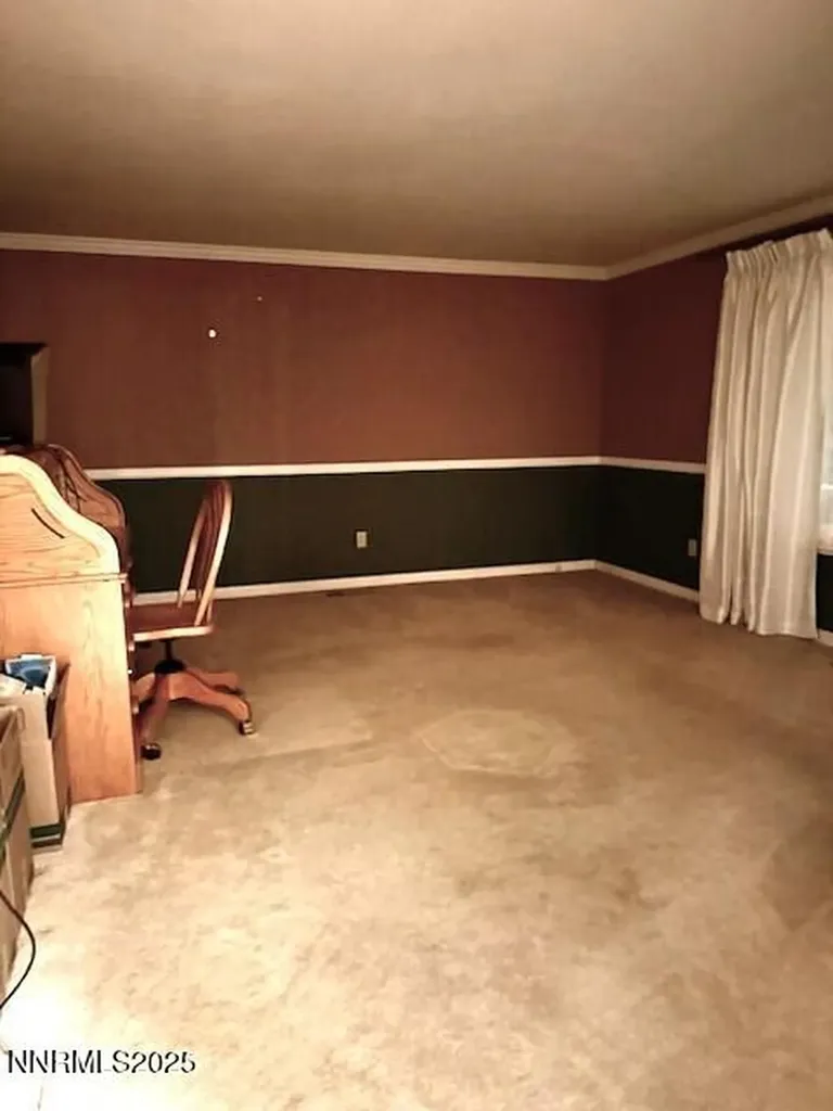 1537 Evan Carson City NV 89701